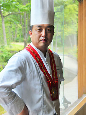 Chef PIERRE KANAZAWA